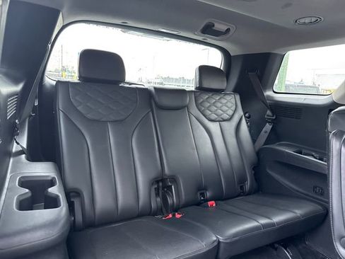 Used 2021 Hyundai Palisade Limited image 17