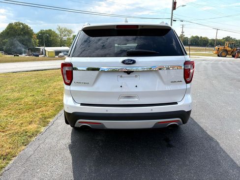 Used 2016 Ford Explorer Limited w/ Equipment Group 301A image 3
