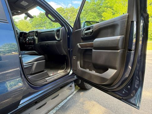 Used 2020 Chevrolet Silverado 1500 LT Trail Boss AWD/4WD image 26