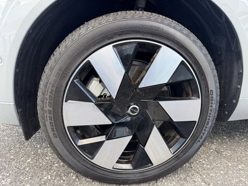 Used 2025 Volvo XC60 T8 Plus w/ Protection Package Premier image 7