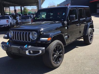 Used 2024 Jeep Wrangler Unlimited Sahara w/ Technology Group
