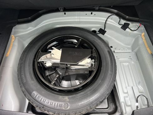 Used 2013 Mercedes-Benz C 250 Sedan w/ Multimedia Pkg image 45