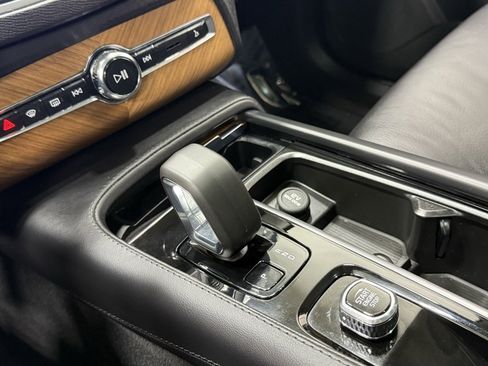 Used 2023 Volvo XC90 B6 Plus w/ Protection Package image 28