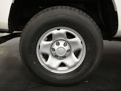 Certified 2021 Toyota Tacoma SR image 26