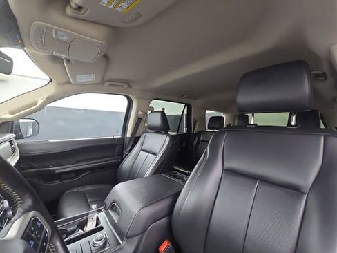 Used 2024 Ford Expedition XLT AWD/4WD image 19