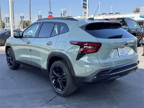 New 2026 Chevrolet Trax ACTIV w/ Sunroof Package image 3