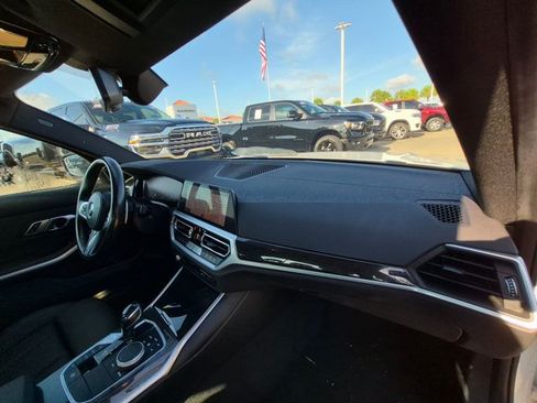 Used 2021 BMW 330i Sedan RWD image 18