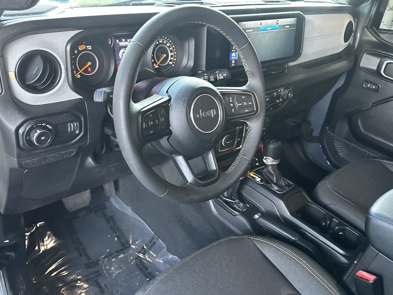 Used 2024 Jeep Wrangler Unlimited Sport AWD/4WD image 13