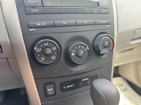 Used 2009 Toyota Corolla LE FWD image 18