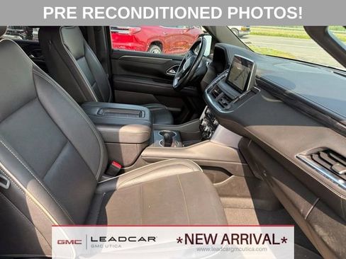 Used 2021 GMC Yukon XL SLT w/ Rear Media and Nav Package AWD/4WD image 12