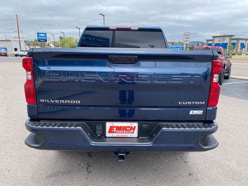 Used 2022 Chevrolet Silverado 1500 Custom AWD/4WD image 4