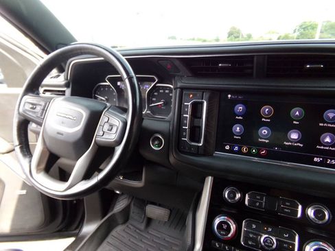 Used 2021 GMC Yukon Denali w/ Denali Ultimate Package AWD/4WD image 51