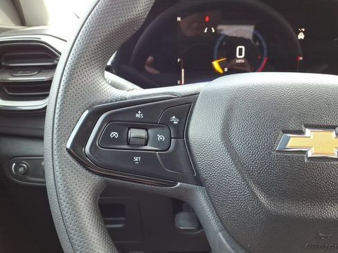 Used 2026 Chevrolet TrailBlazer LT AWD/4WD image 25