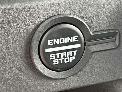 New 2025 Ford Bronco 4-Door AWD/4WD image 22