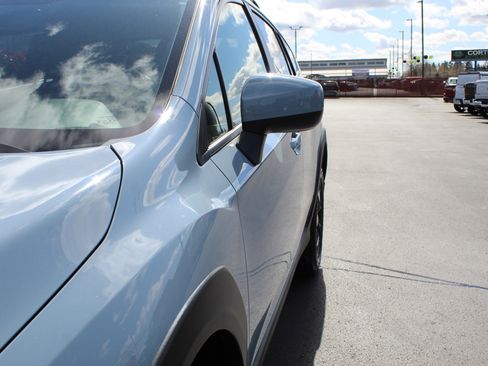 Used 2019 Subaru Crosstrek 2.0i Premium image 11