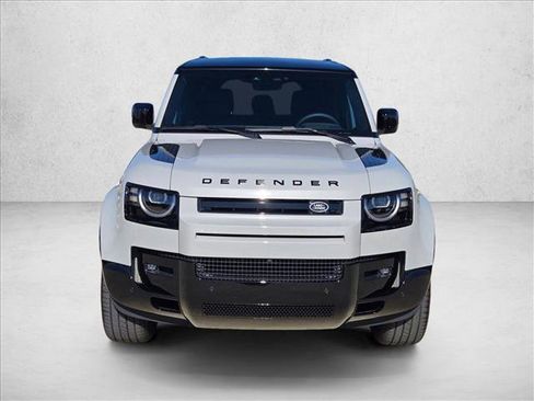 New 2026 Land Rover Defender 110 X-Dynamic SE image 6