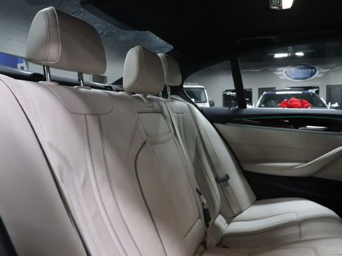 Used 2019 BMW 530i w/ Convenience Package image 25