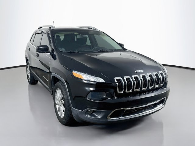 Used 2018 Jeep Cherokee Limited AWD/4WD image 3