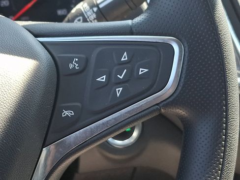 Used 2019 Chevrolet Equinox LT FWD image 22
