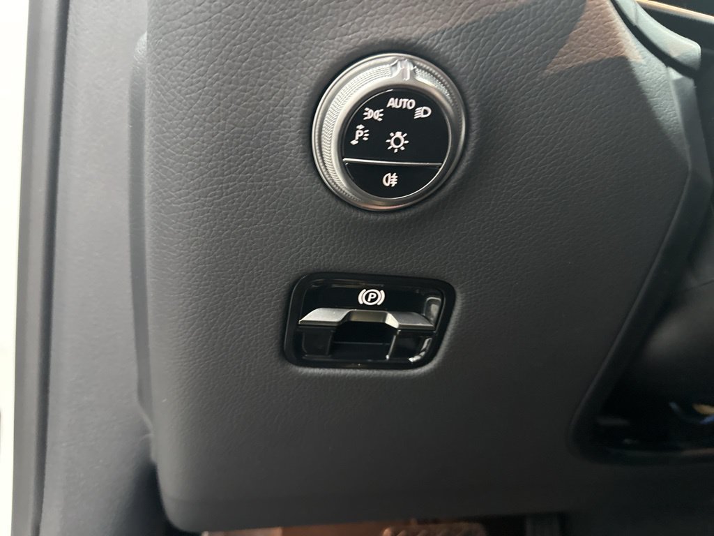 Used 2026 Mercedes-Benz GLC 300 image 16