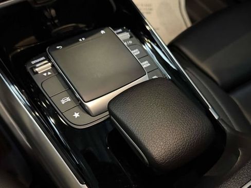Certified 2023 Mercedes-Benz GLA 250 4MATIC image 39