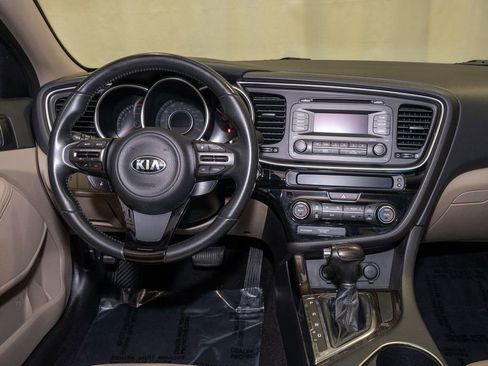 Used 2015 Kia Optima EX image 2