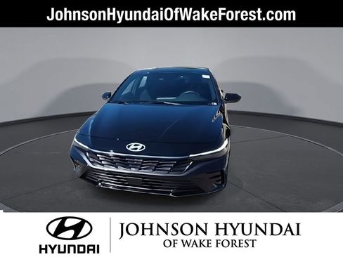 New 2026 Hyundai Elantra SEL Sport Premium FWD image 3