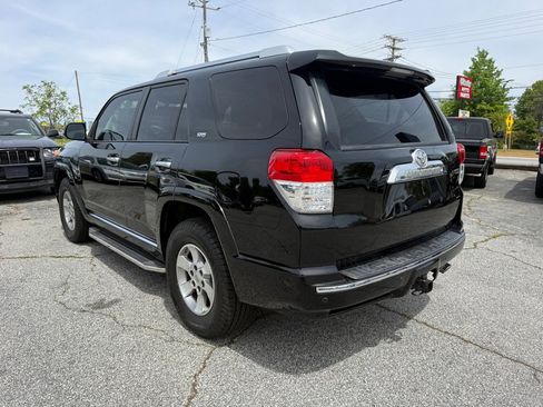 Used 2011 Toyota 4Runner SR5 image 5