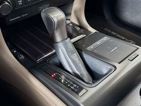 Used 2023 Lexus GX 460 Premium image 17