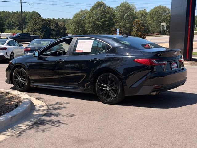 Used 2025 Toyota Camry SE FWD image 9