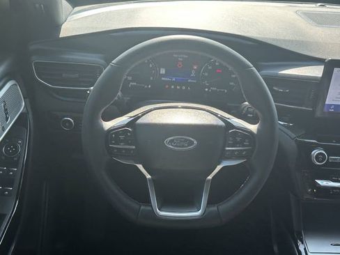 Used 2024 Ford Explorer ST-Line w/ Class IV Trailer Tow Package image 24