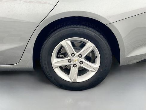Used 2024 Chevrolet Malibu LT image 33