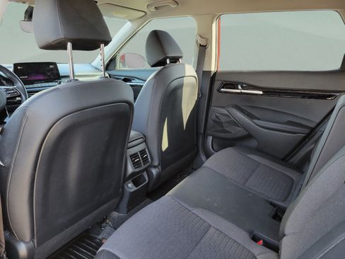 Used 2022 Kia Seltos S FWD image 5