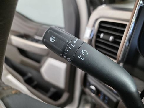 Used 2024 Ford F350 King Ranch w/ FX4 Off-Road Package image 33