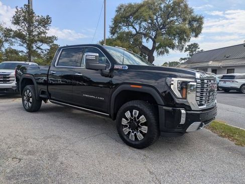New 2026 GMC Sierra 2500 Denali w/ Denali Reserve Package image 2