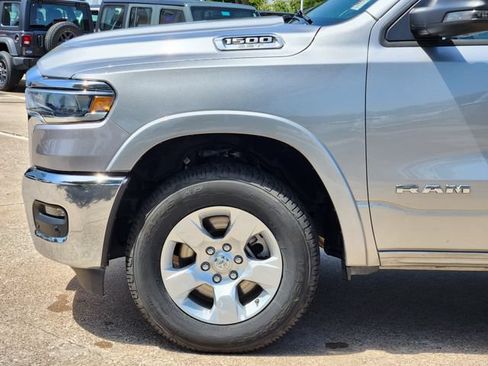 Used 2025 RAM 1500 Big Horn AWD/4WD image 9