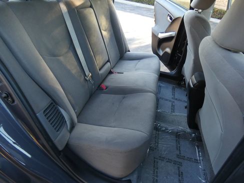 Used 2015 Toyota Prius Two image 36