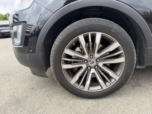 Used 2017 Ford Explorer Platinum AWD/4WD image 9