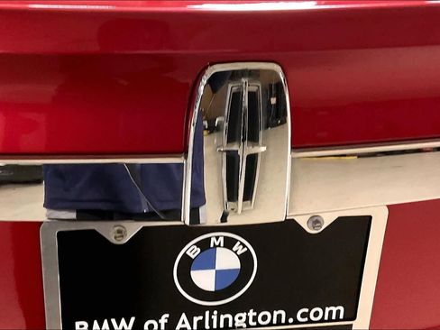 Used 2012 Lincoln MKS image 31