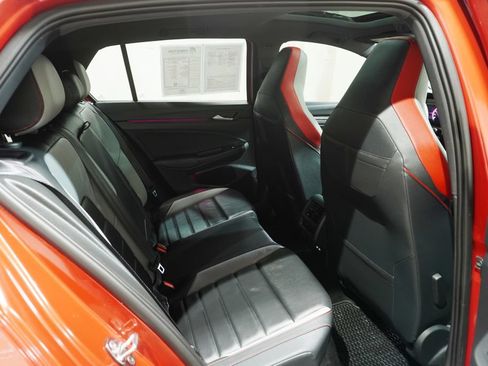Used 2022 Volkswagen GTI SE FWD image 15