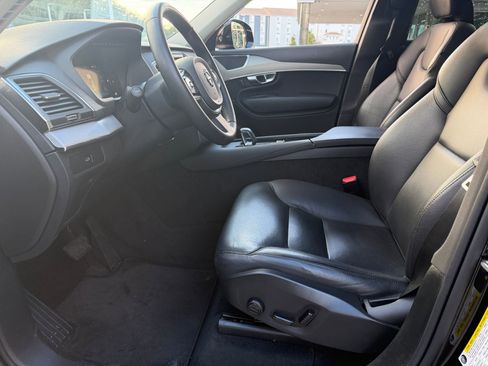 Used 2024 Volvo XC90 B5 Core image 13