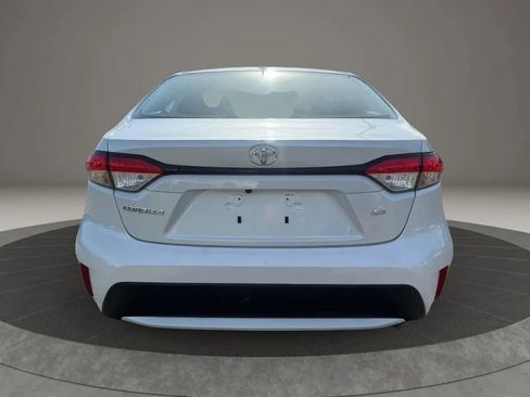 Used 2022 Toyota Corolla LE FWD image 6