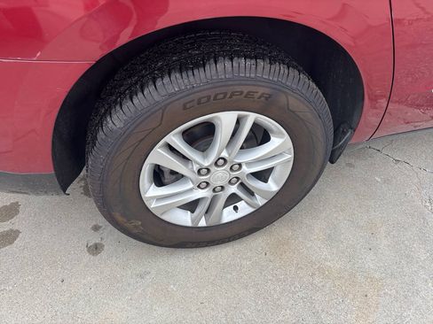 Used 2019 Buick Enclave Essence AWD/4WD image 9
