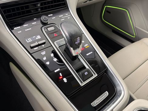 Certified 2023 Porsche Panamera Platinum Edition RWD image 25