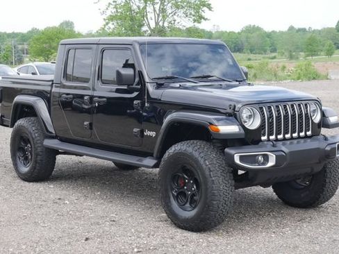 Used 2020 Jeep Gladiator Overland AWD/4WD image 7