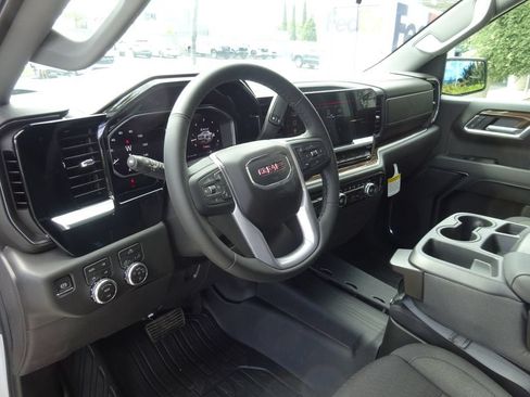 New 2026 GMC Sierra 1500 Elevation AWD/4WD image 12