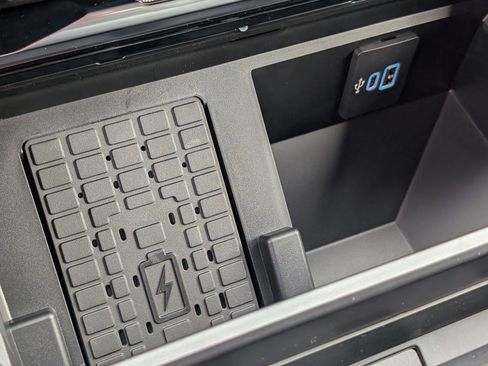 New 2026 Ford F250 Platinum w/ Tremor Off-Road Package image 19