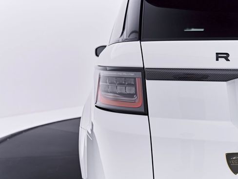 Used 2022 Land Rover Range Rover Sport SVR AWD/4WD image 32