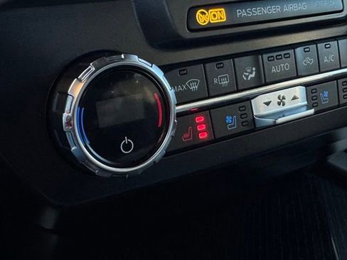 Certified 2022 Ford F450 Platinum w/ FX4 Off-Road Package image 37