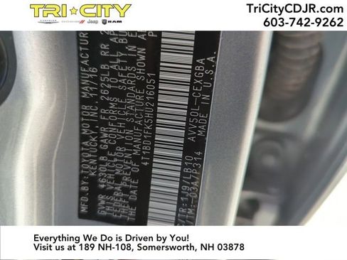 Used 2017 Toyota Camry XLE image 33